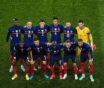 多米下载-法国队在足球大赛上大放异彩,夺得桂冠的是谁