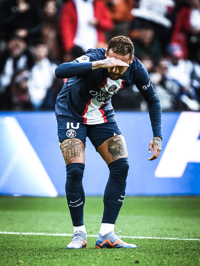 多米体育-内马尔被巴黎球迷嘘