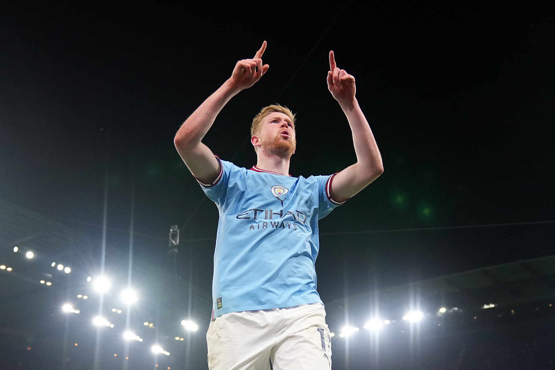 多米体育-曼城前瞻德布劳内因伤缺阵 蓝月冲击英超神纪录